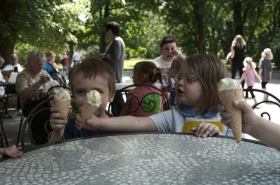 Dzień Matki i Dzień Dziecka u Radosnych Maluchów. Czerwiec 2011r.