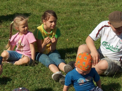 Ostatnia w tym przedszkolnym roku wycieczka Radosnych Maluchów na koniki.