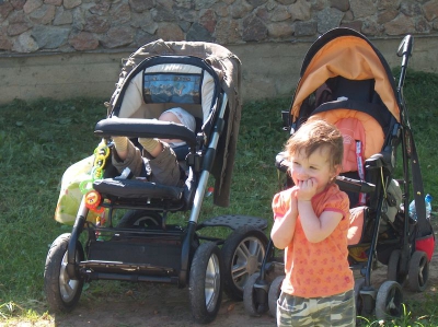 Ostatnia w tym przedszkolnym roku wycieczka Radosnych Maluchów na koniki.