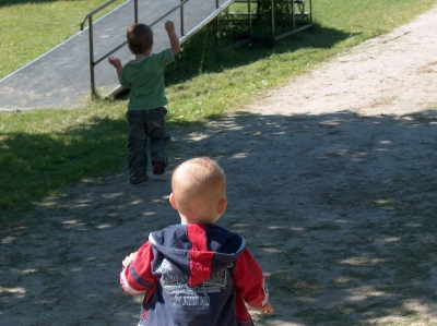 Ostatnia w tym przedszkolnym roku wycieczka Radosnych Maluchów na koniki.